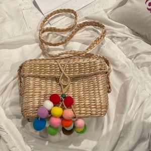Straw bag with Pom Pom tassel